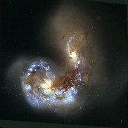 Fusion de deux galaxies spirales